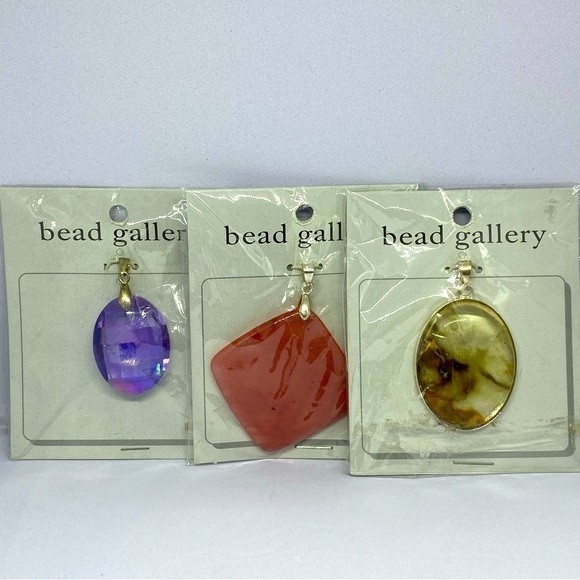 Halcraft Bead Gallery Cherry Quartz, Tigerskin, Faceted Purple AB Glass Pendants - Picture 1 of 7